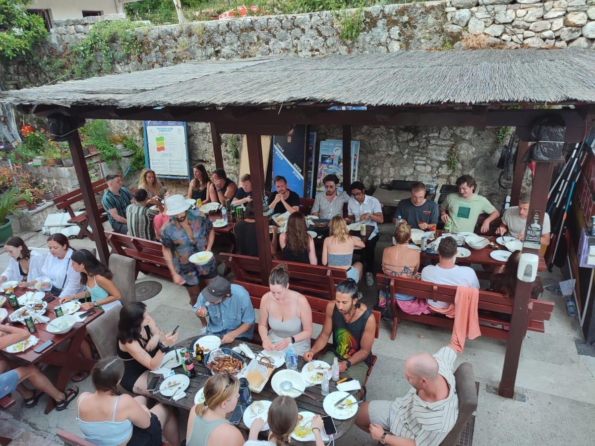 Montenegro Hostel 4U Котор Экстерьер фото