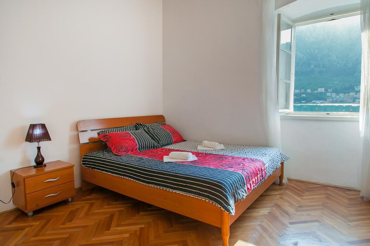 Montenegro Hostel 4U Котор Экстерьер фото